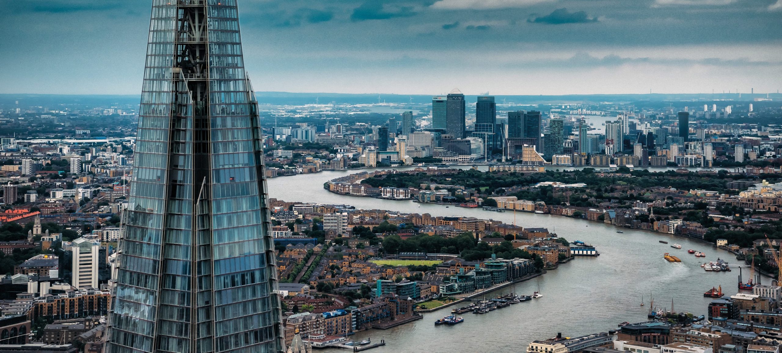 Cass Business School, Aerial shot of the Thames with the Shard