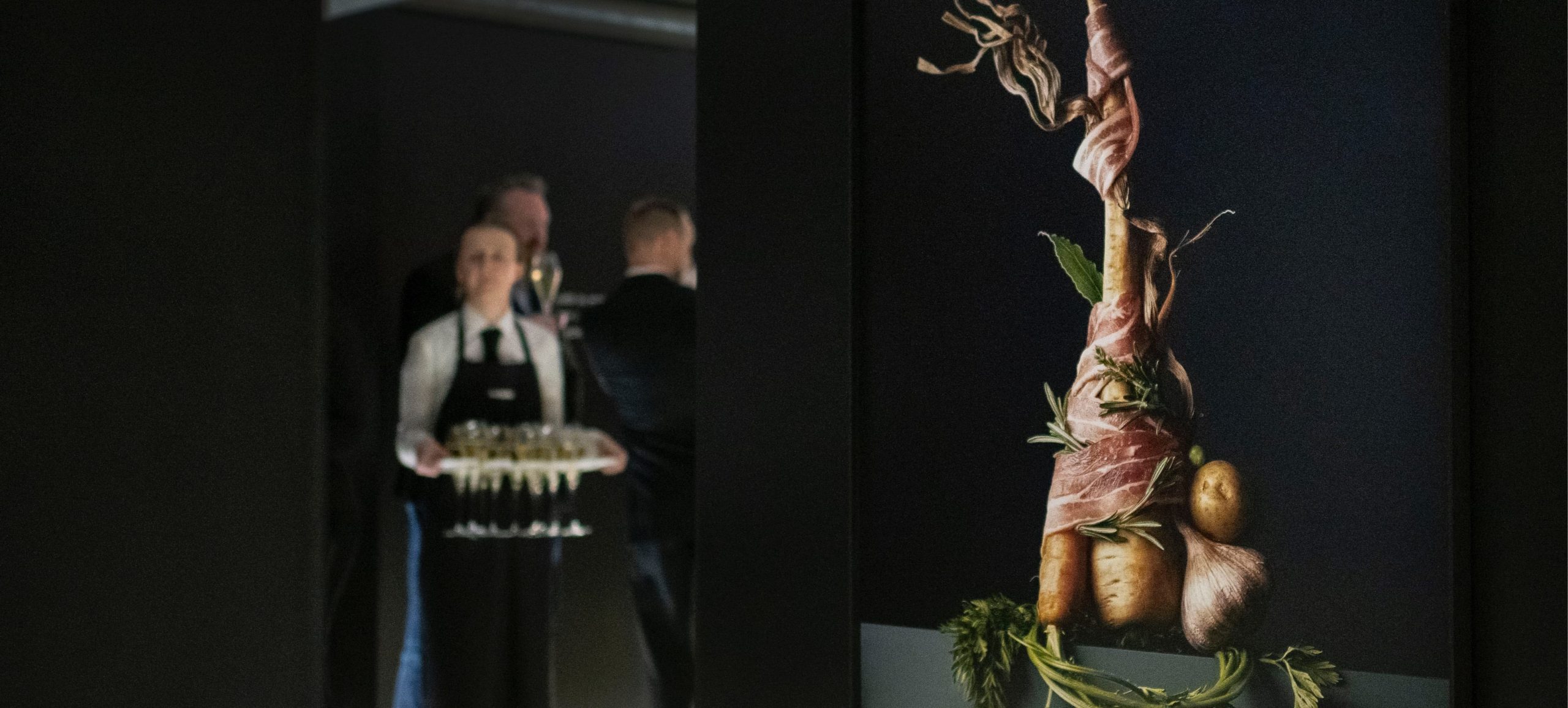 Gaggenau combi-steam art event, art and waiting staff